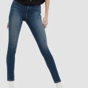 AO.LA Alice & Olivia Good Midrise Skinny Jean in Secret Meeting Wash size 28